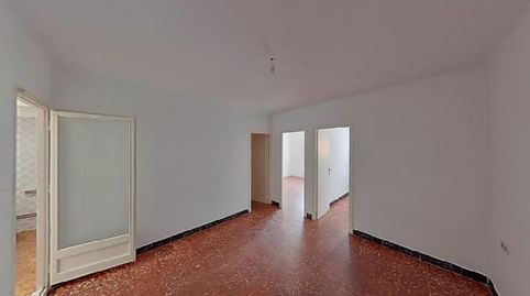 Foto 2 de Piso en venta en Calle Perez Galdos, Llefià, Badalona