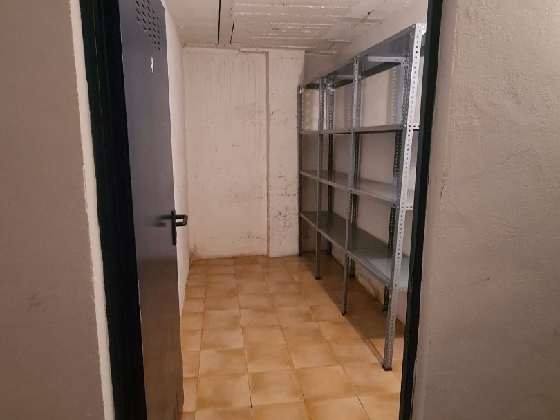 Box room to rent in  Sevilla Capital