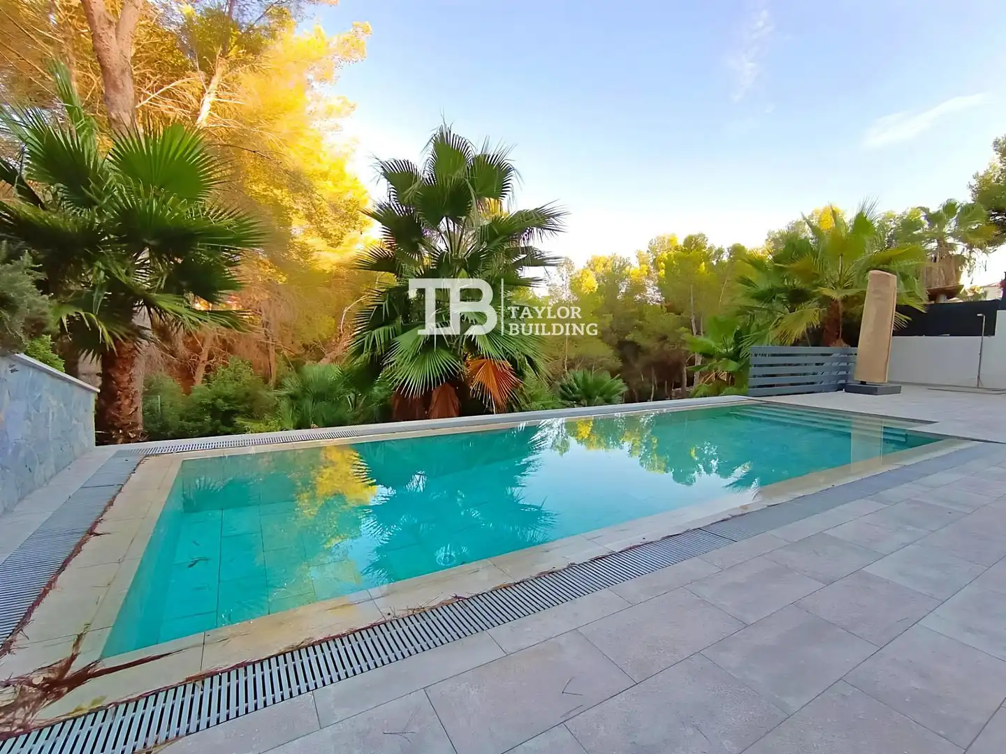 Swimming pool of Houses for sale in Calvià  with Air Conditioner, Heating and Terrace