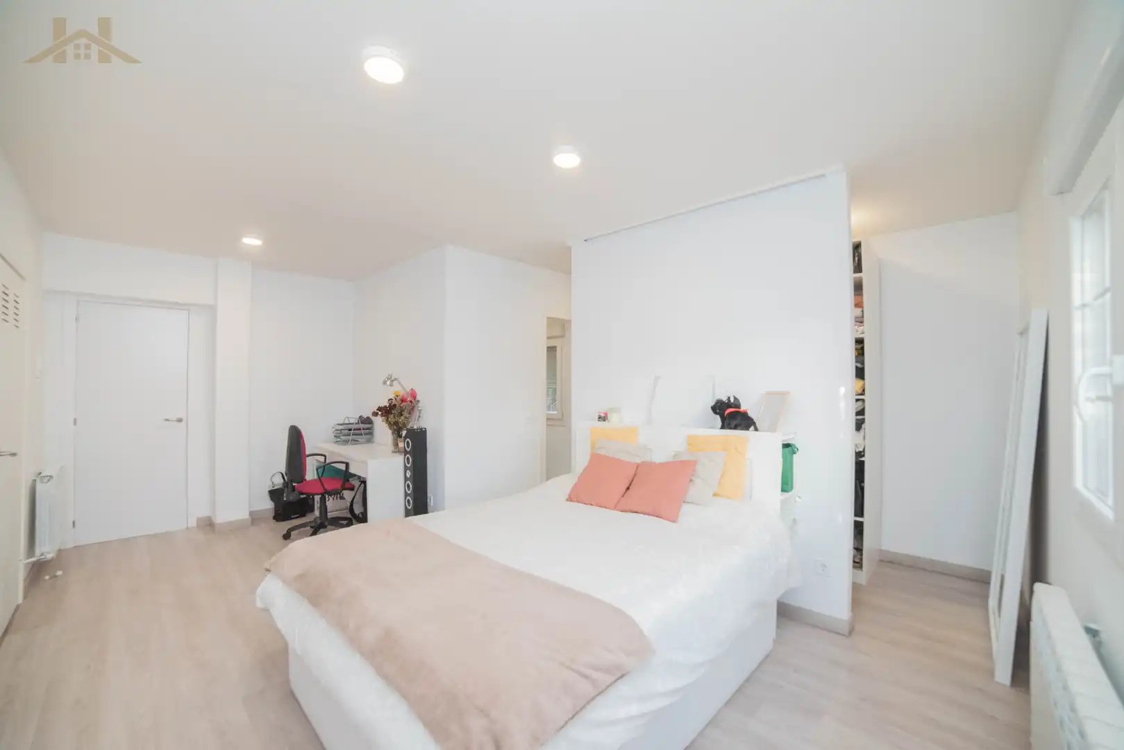 Dormitori de Casa o xalet en venda en Sevilla la Nueva amb Calefacció, Jardí privat i Terrassa