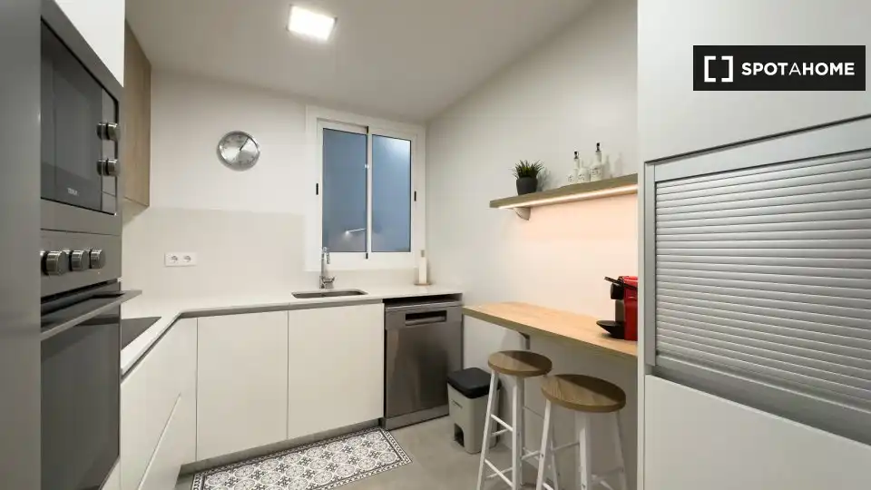 Appartamento con terrazza in affitto a Eixample, imagen 13