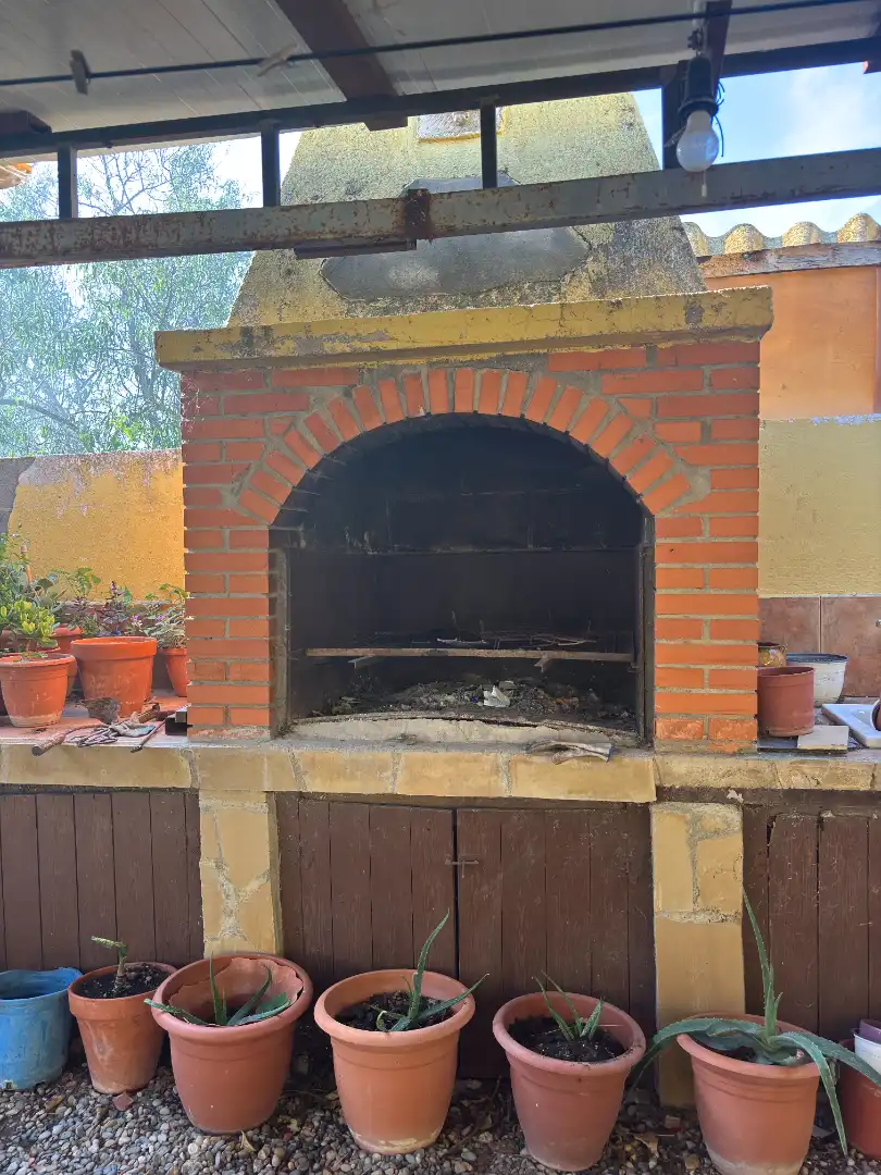 Country house zum Verkauf in Flix mit Klimaanlage, Privatgarten und Schwimmbad