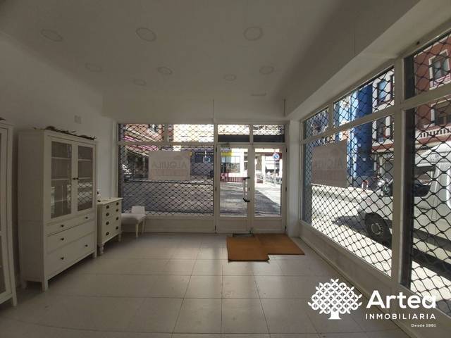 Local comercial en Alquiler en Santutxu - Basarrate