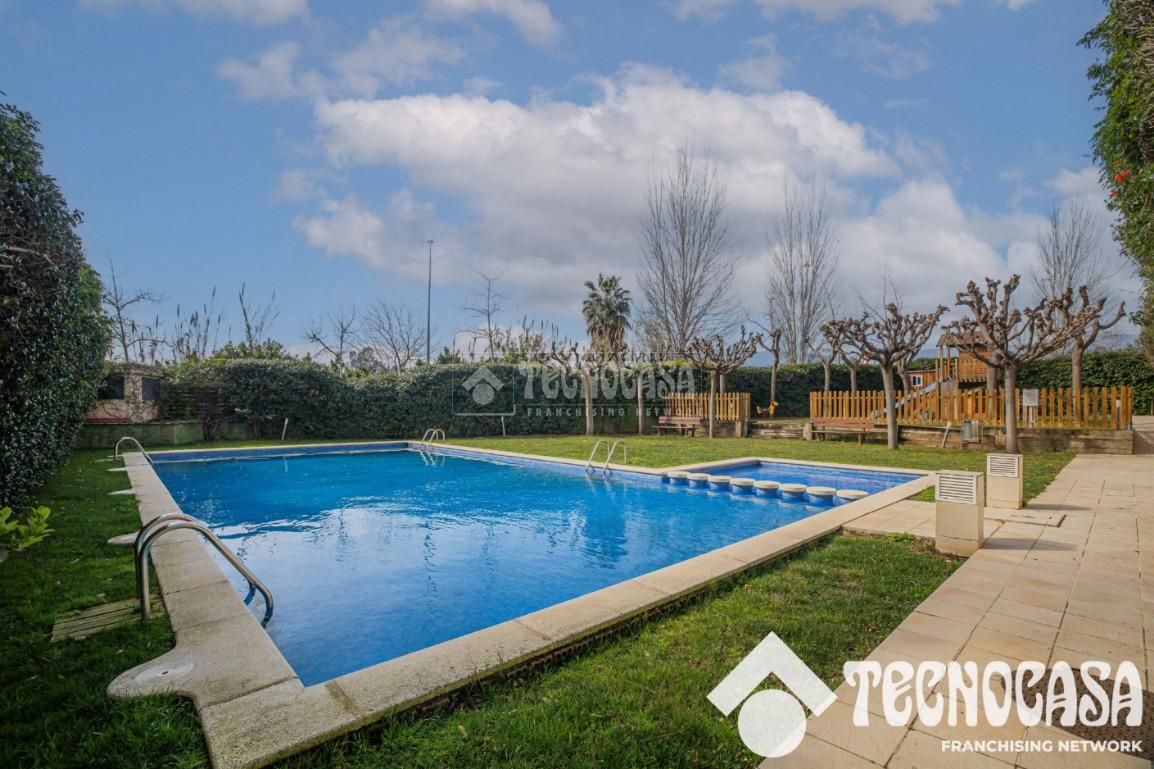 Schwimmbecken von Wohnung zum Verkauf in Vilassar de Mar mit Heizung, Terrasse und Abstellraum