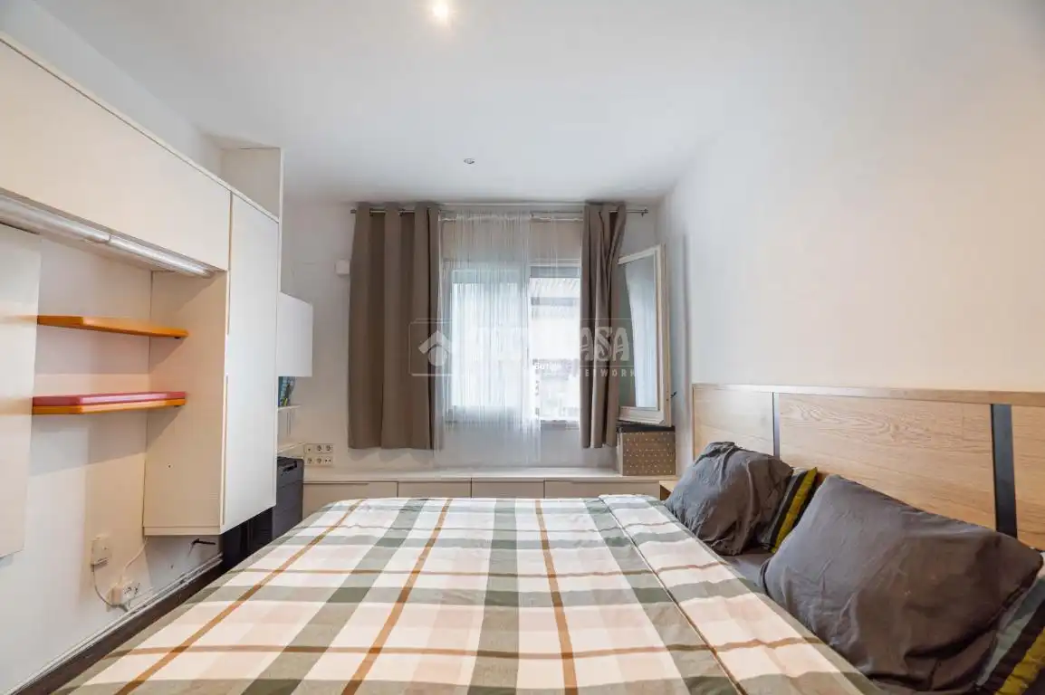 Habitación de Piso en venta en Sant Vicenç Dels Horts con Aire acondicionado, Calefacción y Terraza