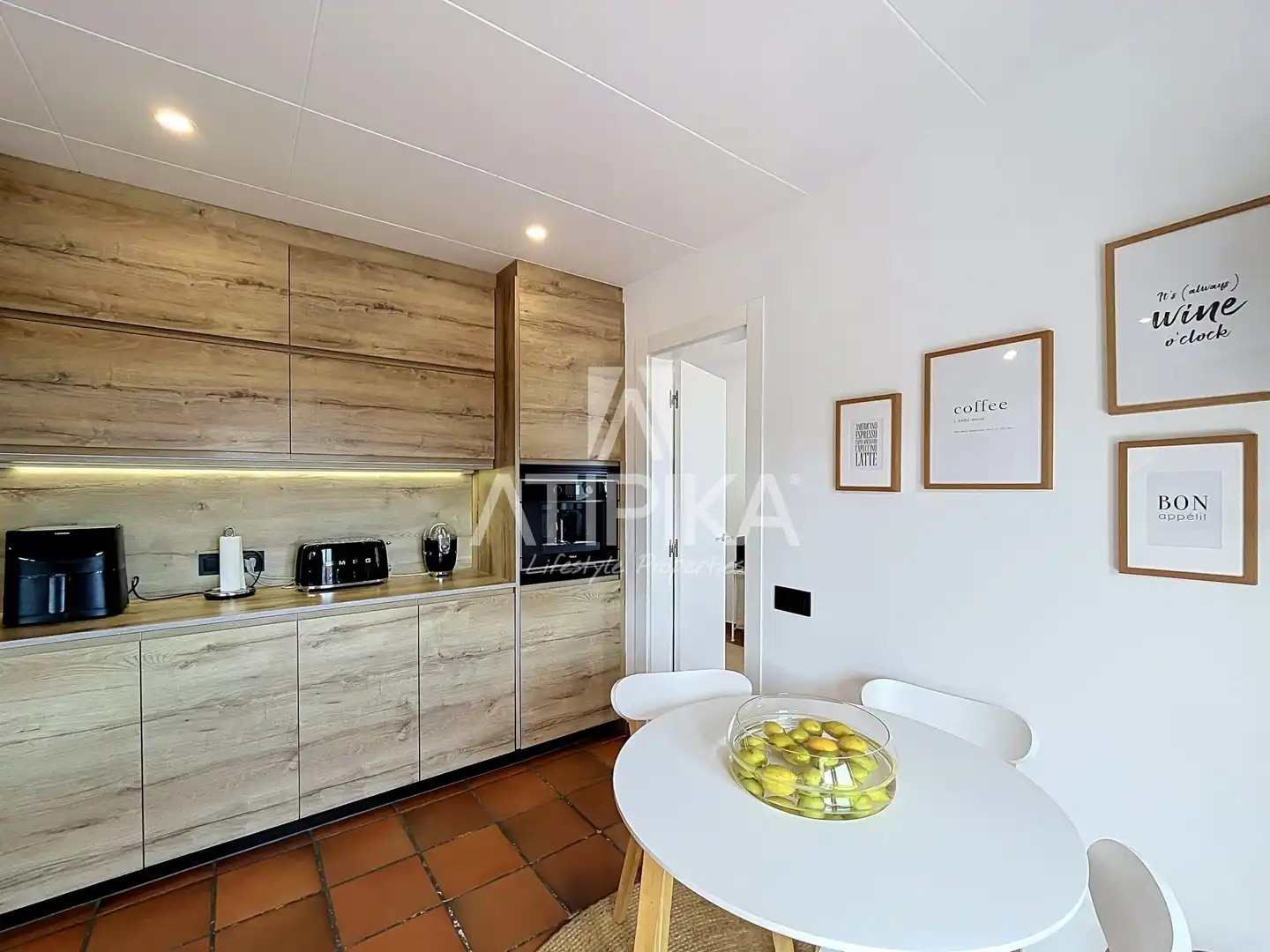 Cocina de Casa o chalet en venta en Sant Andreu de Llavaneres con Terraza, Piscina y Horno