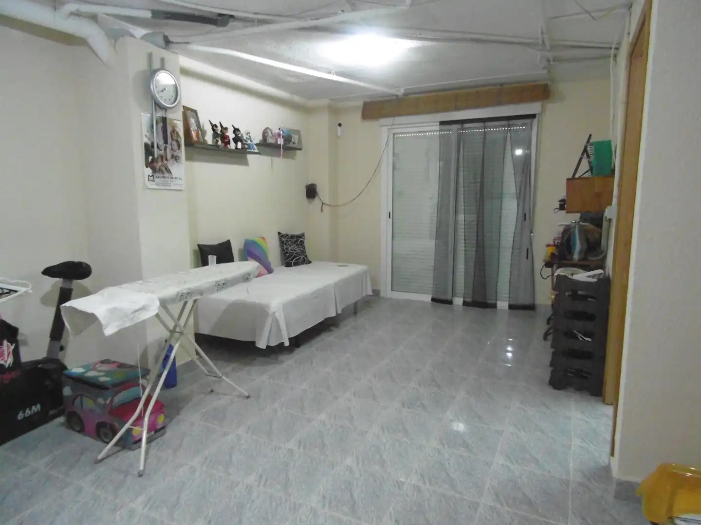 Living room of Detached homes for sale in Costur  with Air Conditioner, Heating and Parquet flooring