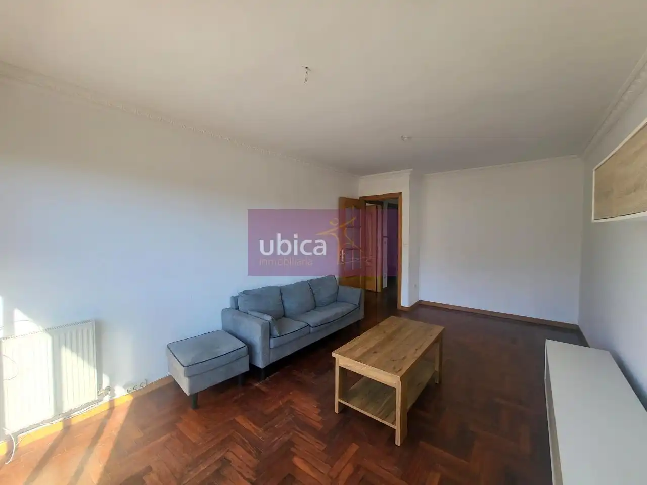 Sala d'estar de Pis en venda en Ponteareas amb Calefacció, Parquet i Terrassa