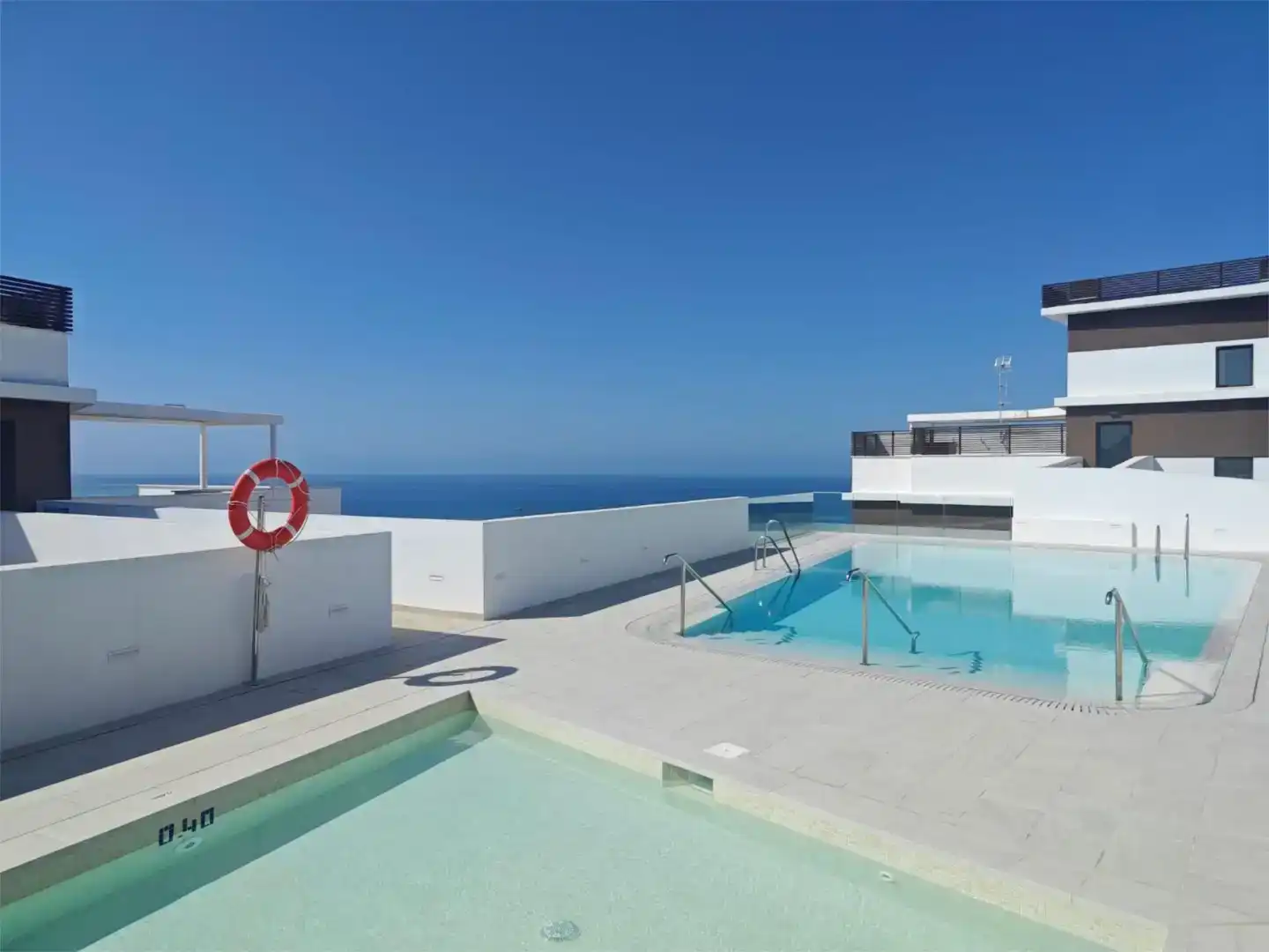 Swimming pool of Flat for rent in Rincón de la Victoria  with Air Conditioner, Swimming Pool and Furnished