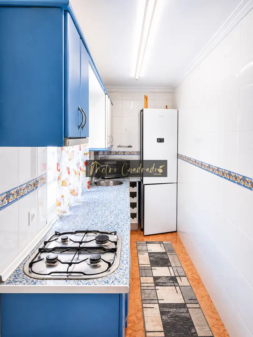 Kitchen of Flat for sale in Almendralejo  with Air Conditioner and Storage room