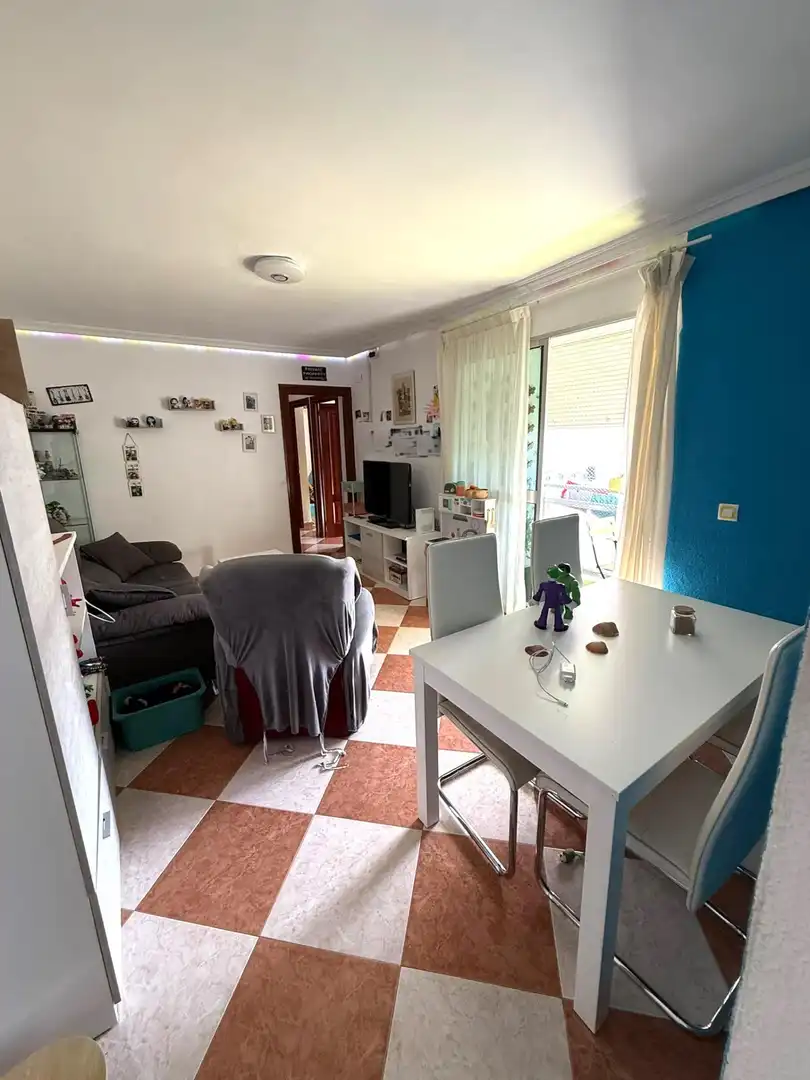 Living room of Flat for sale in Sevilla  with Air Conditioner and Terrace