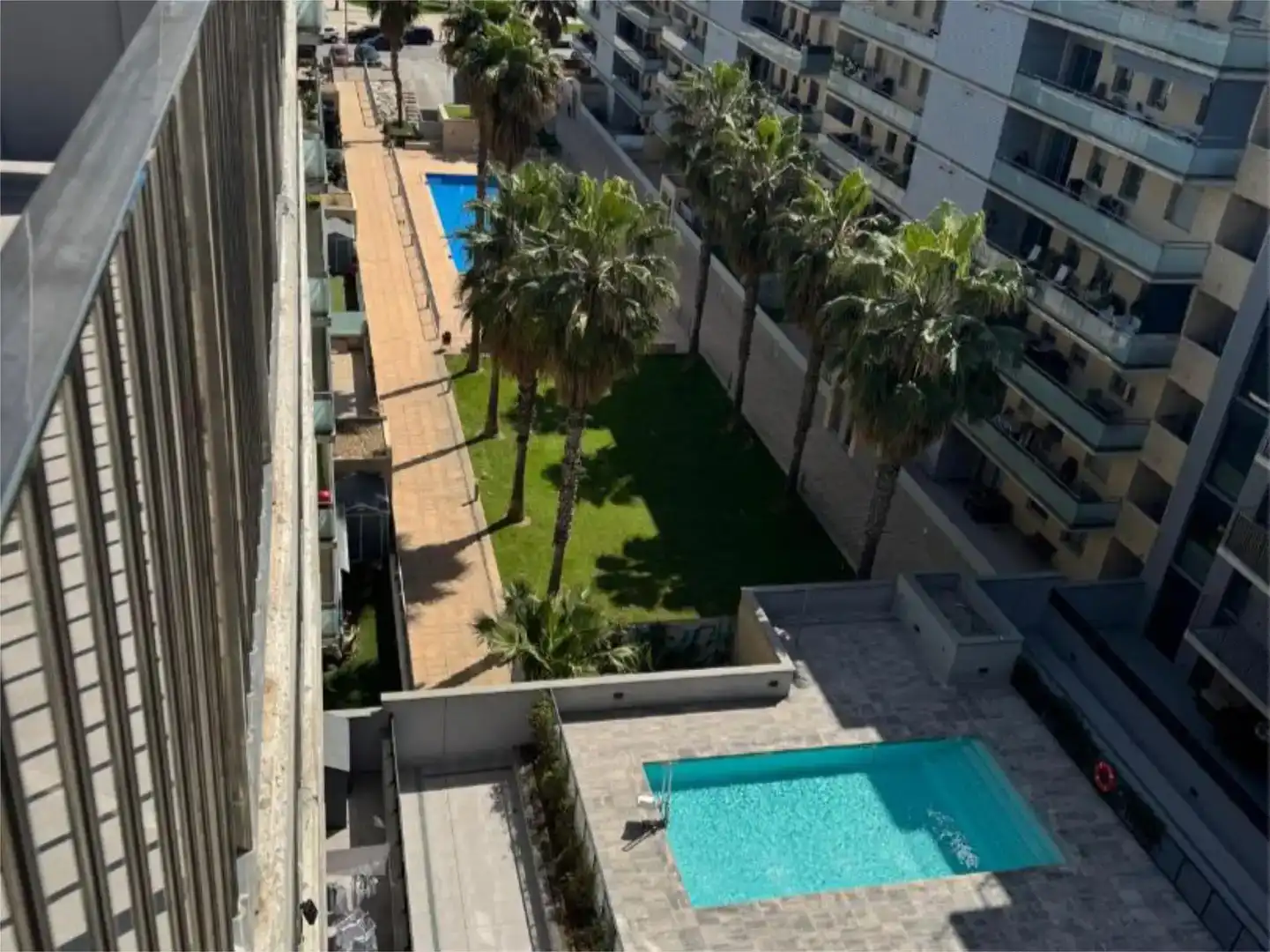 Swimming pool of Flat for sale in Badalona  with Air Conditioner, Swimming Pool and Balcony