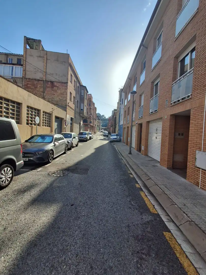 Vista exterior de Casa adosada en venda en Tortosa amb Aire condicionat, Calefacció i Jardí privat