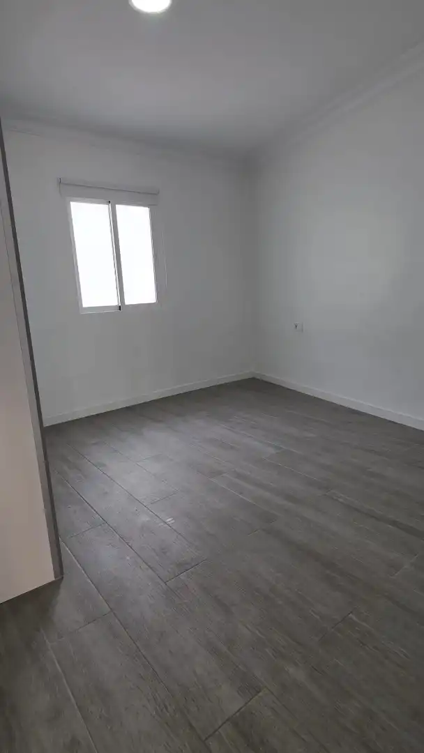Appartamento con terrazza in vendita a Carrer Mossèn Vicent Valero 8, imagen 5