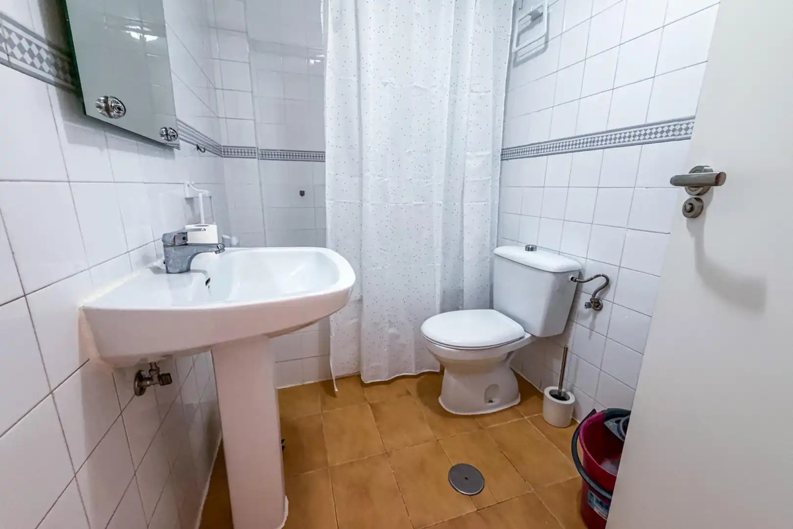 Baño de Apartamento de alquiler en Playa del Acequión, Náufragos y Rocío del Mar