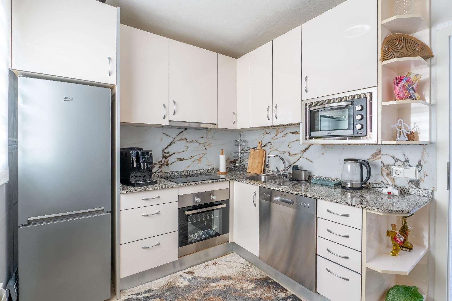 Kitchen of House or chalet for sale in Torrevieja  with Air Conditioner, Heating and Private garden