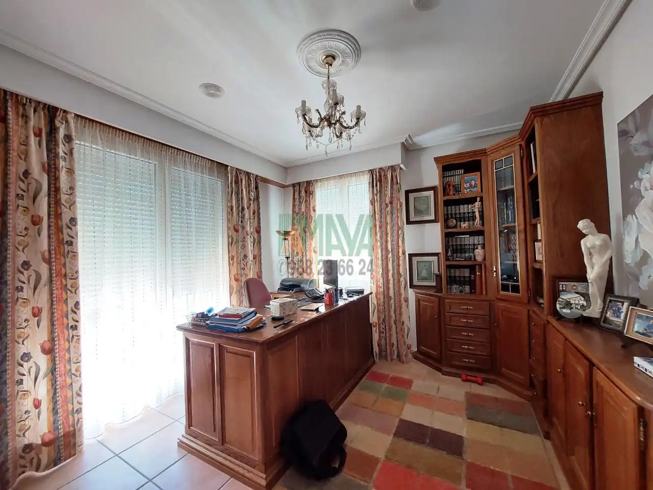 Casa o xalet en venda en San Cibrao das Viñas amb Calefacció, Jardí privat i Parquet