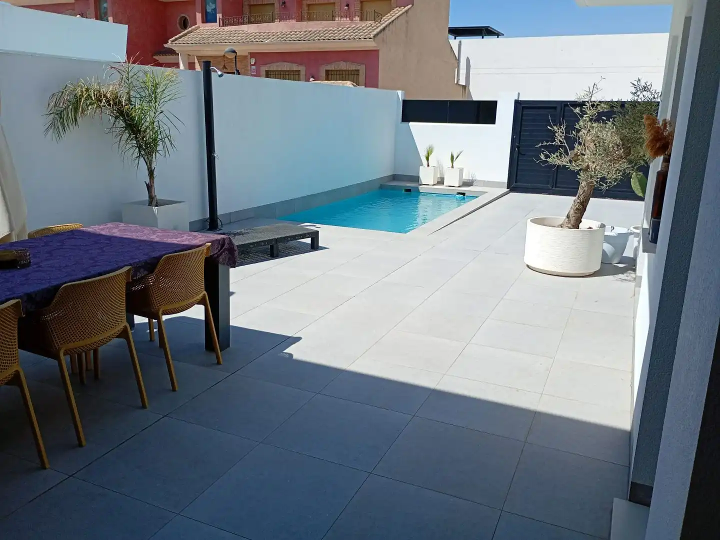 House with garden for sale in Calle Fernando Rey 8, imagen 3