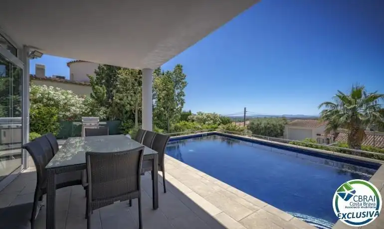 Detached house with terrace for sale in Palau-saverdera, imagen 8