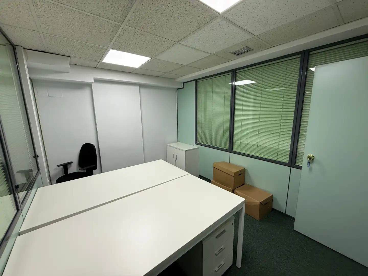 Office for rent in Madrid  with Air Conditioner, Heating and Storage room