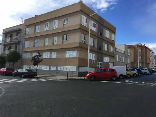 Vista exterior de Piso en venta en Agüimes con Trastero