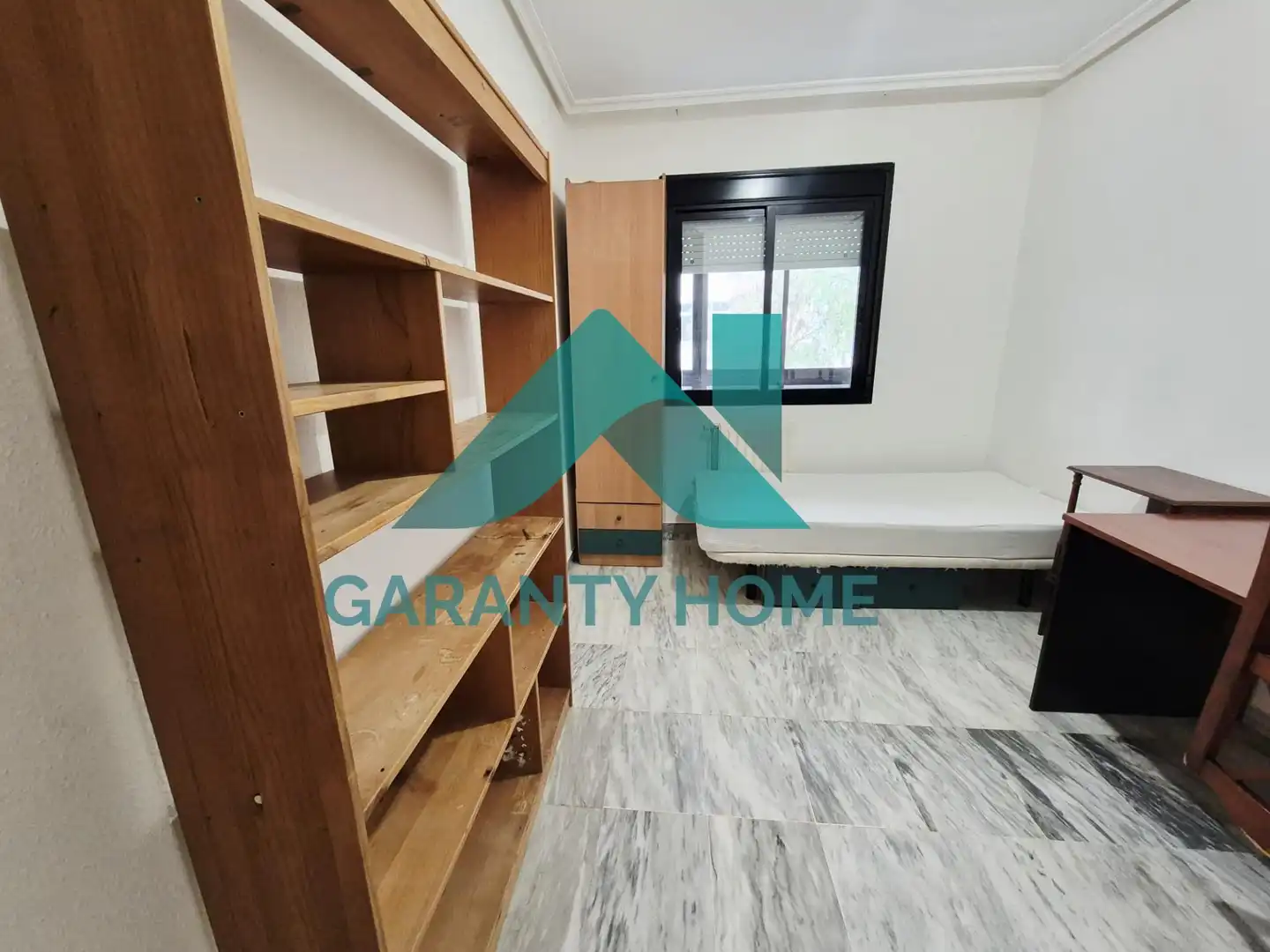 Habitación de Piso en venta en Cáceres con Terraza, Trastero y Amueblado