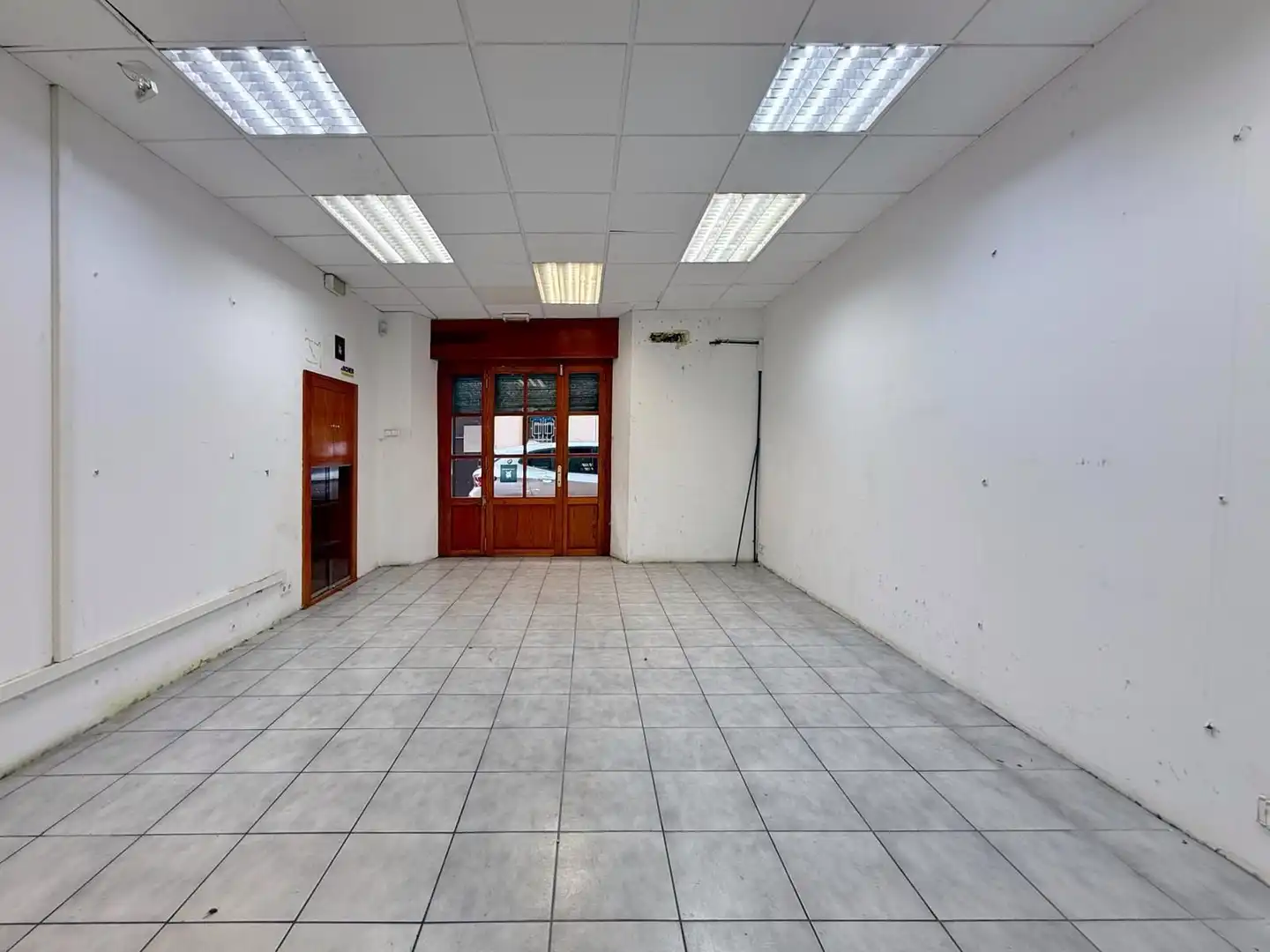 Local comercial en venda a Centre Vila, imagen 8