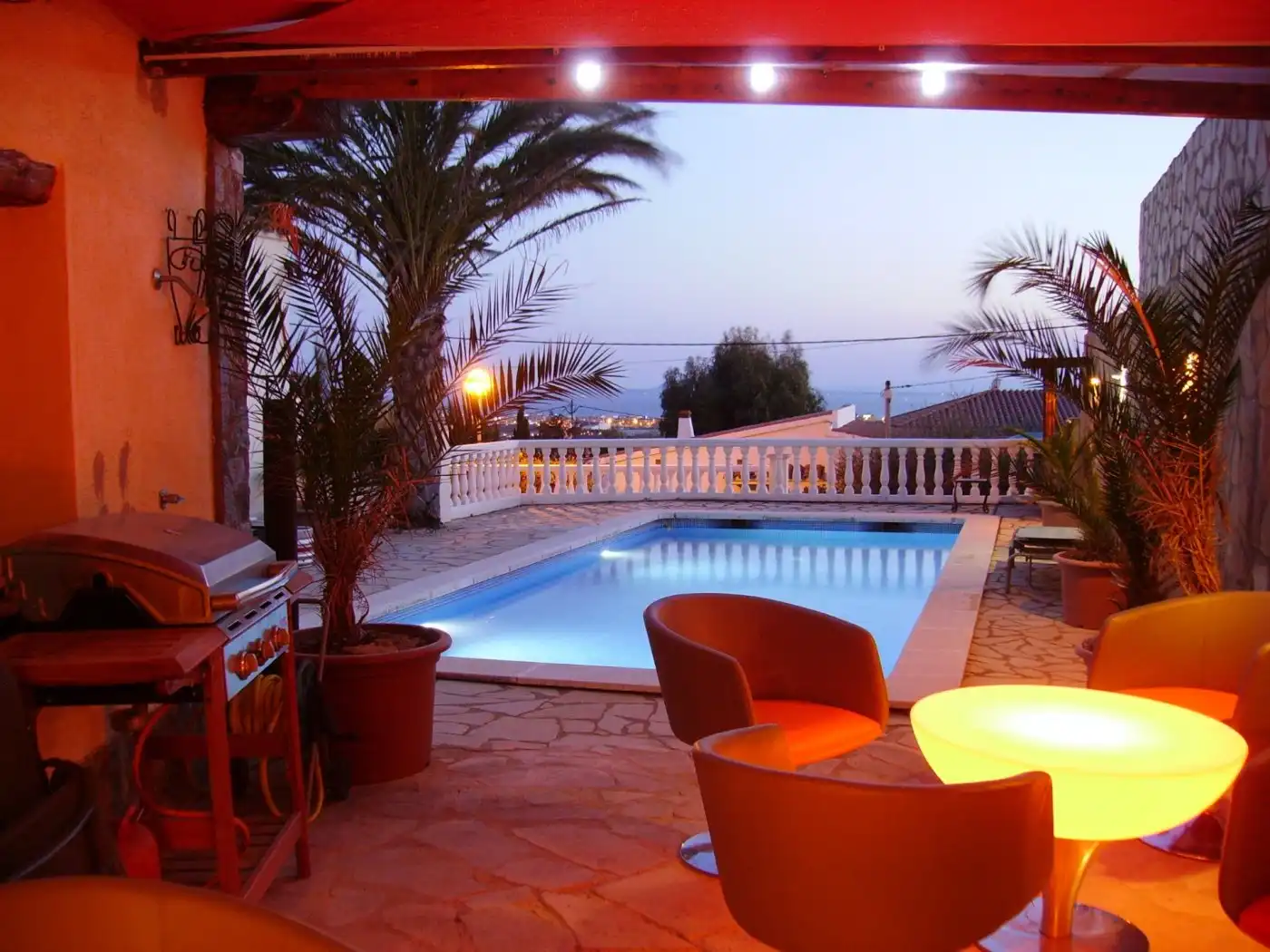 Piscina de Casa o xalet en venda en Roses amb Aire condicionat, Calefacció i Jardí privat