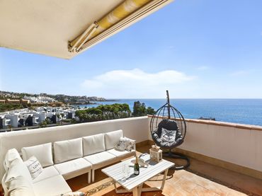 Piso con piscina en venta en Estepona Pueblo