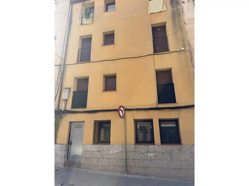 Vista exterior de Piso en venta en Manresa