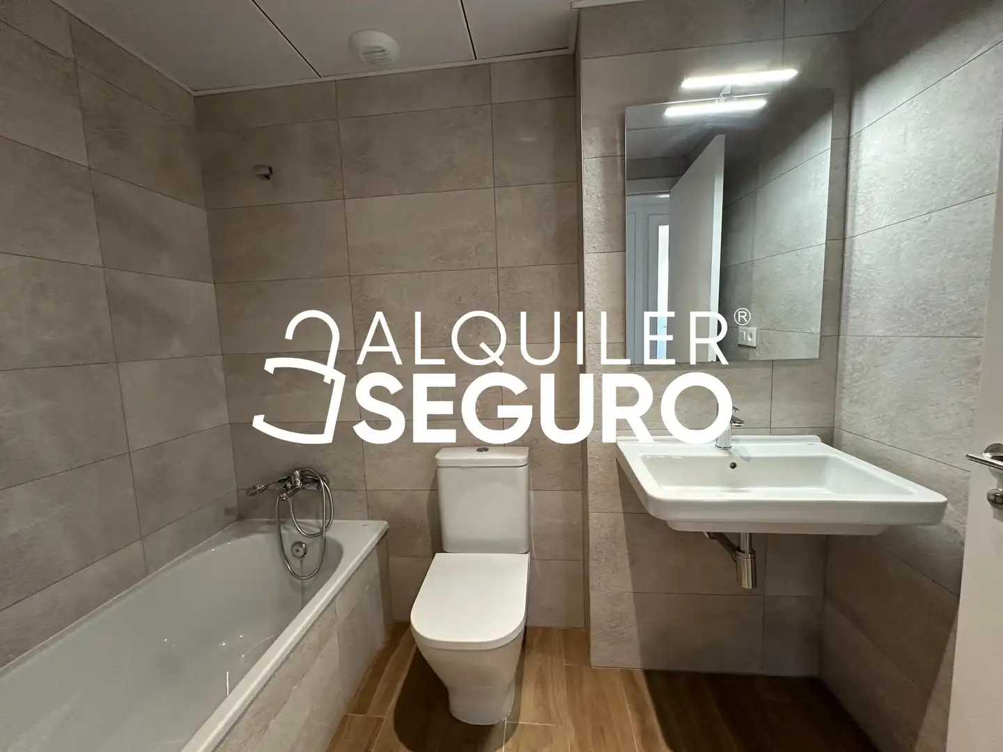 Bathroom of Flat for rent in Quart de Poblet  with Air Conditioner, Heating and Terrace