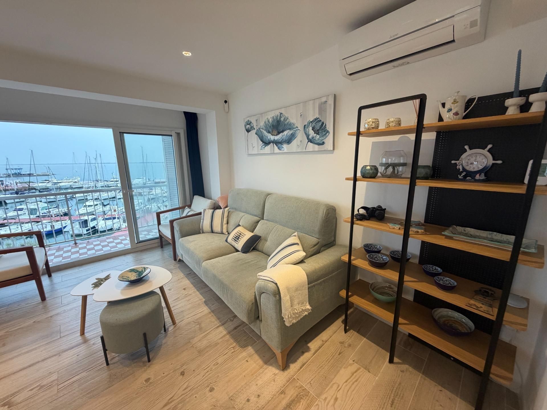 Living room of Apartment for sale in L'Ampolla  with Air Conditioner, Terrace and Furnished