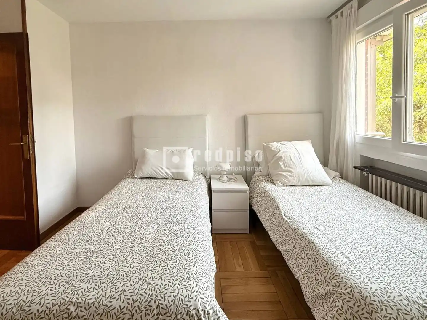 Bedroom of Flat for sale in Madrid  with Air Conditioner, Heating and Terrace