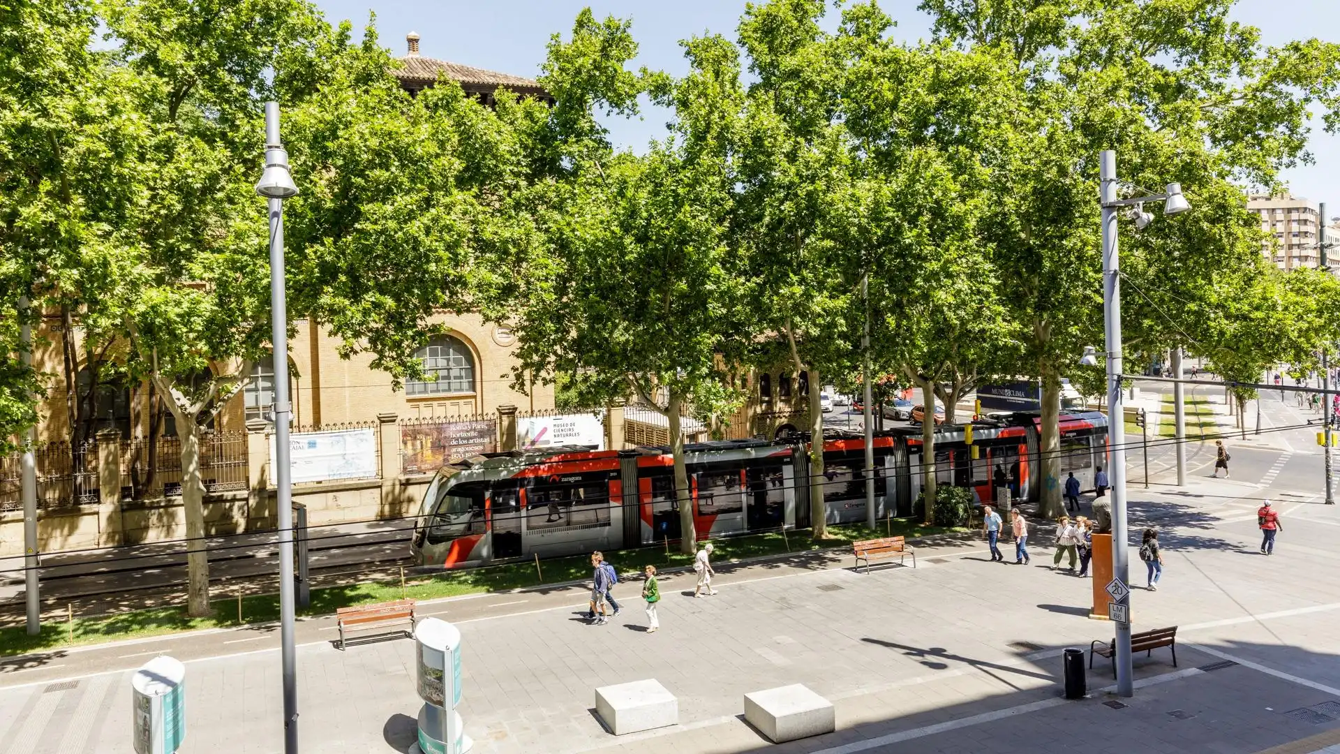 Vista exterior de Piso en venta en Zaragoza con Calefacción y Trastero