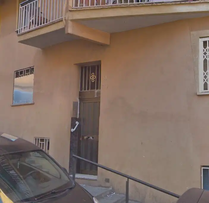 Exterior view of Apartments for sale in Santa Coloma de Gramenet