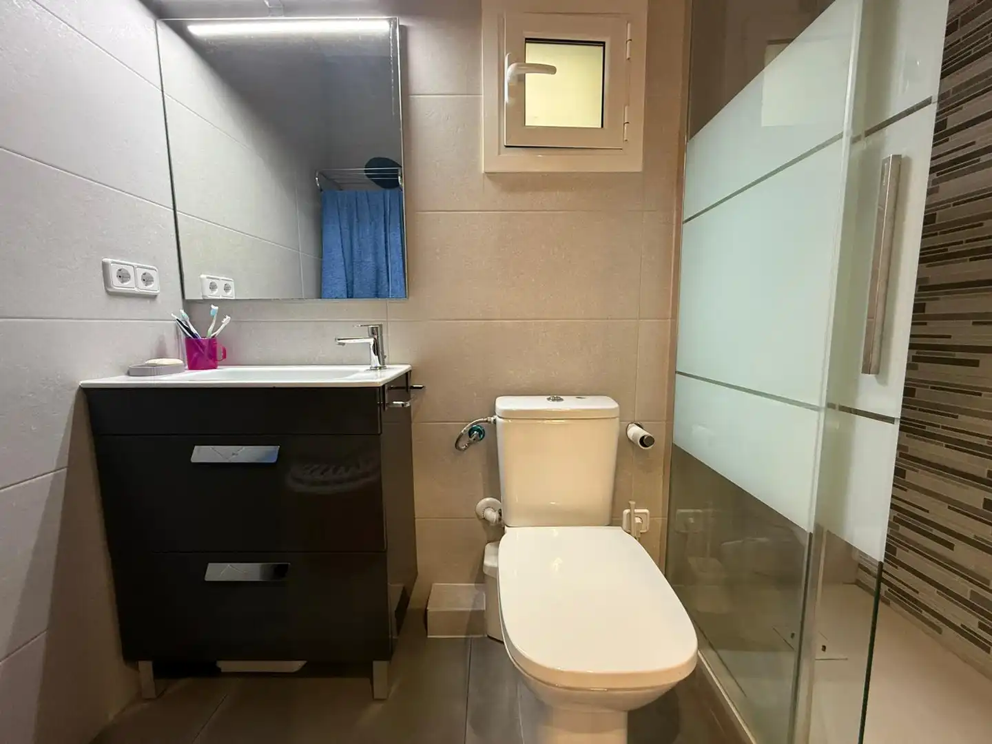 Bathroom of Flat for sale in Cornellà de Llobregat  with Heating and Terrace