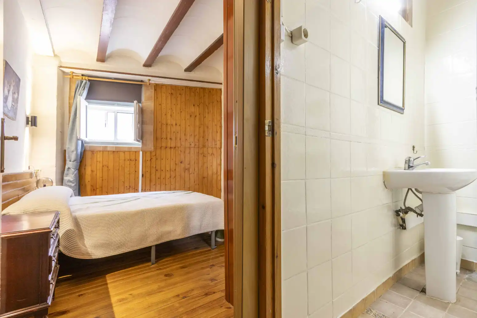 Habitación de Casa adosada en venta en Teresa con Calefacción y Terraza