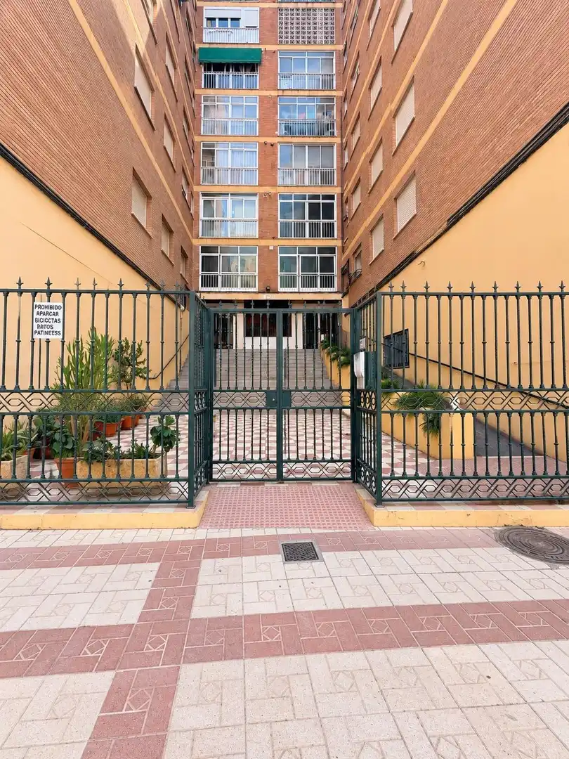Vista exterior de Trastero en venta en Granada
