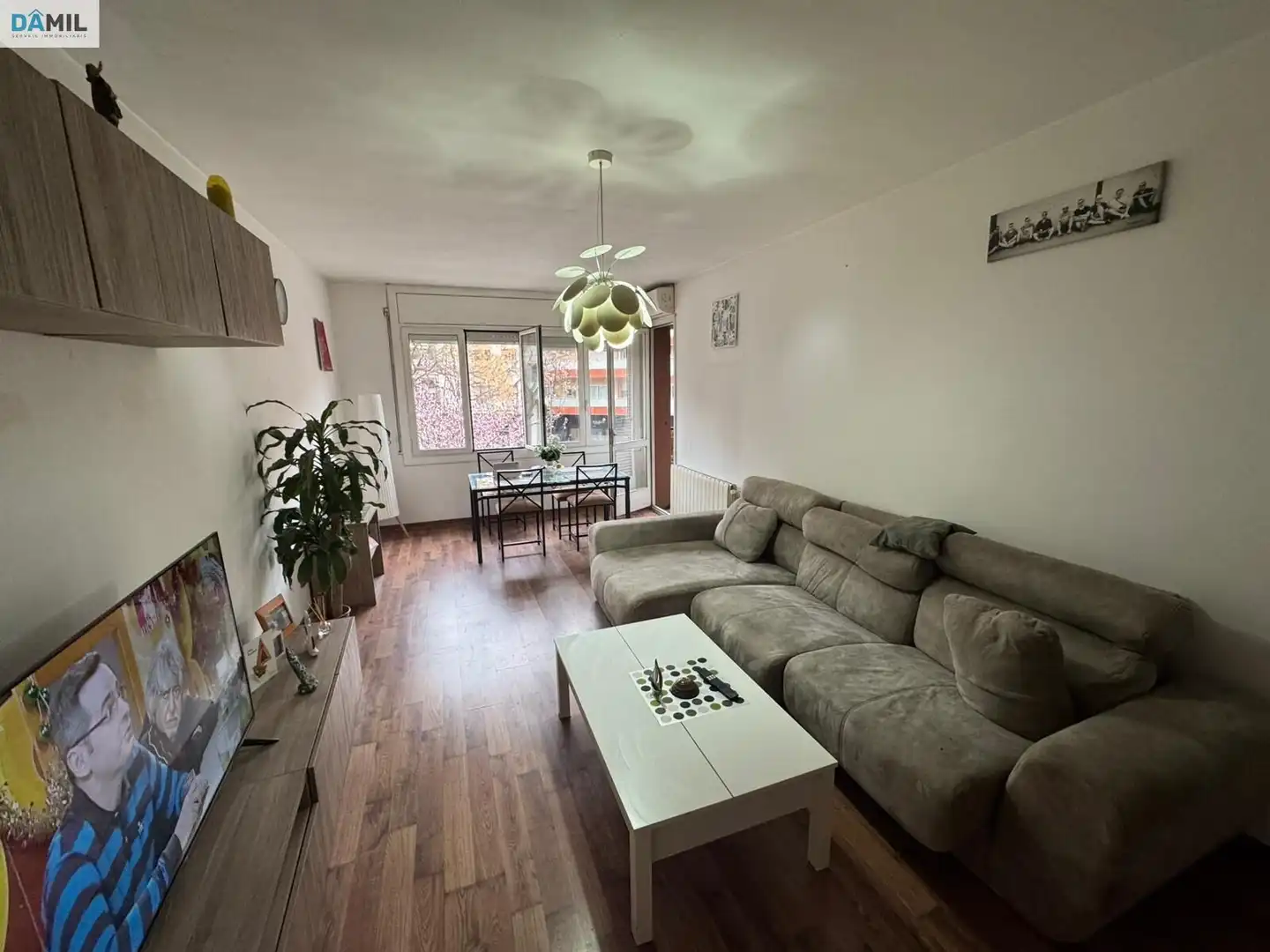 Sala d'estar de Pis en venda en Terrassa amb Aire condicionat, Calefacció i Parquet