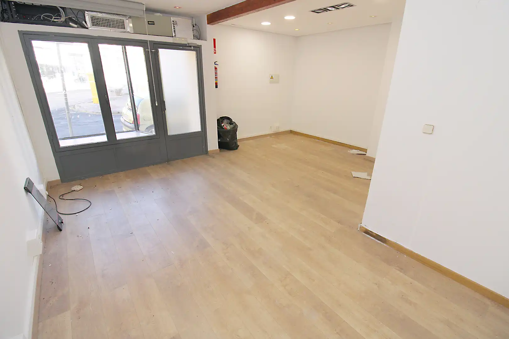 Commercial properties for rent in Torrelaguna  with Air Conditioner