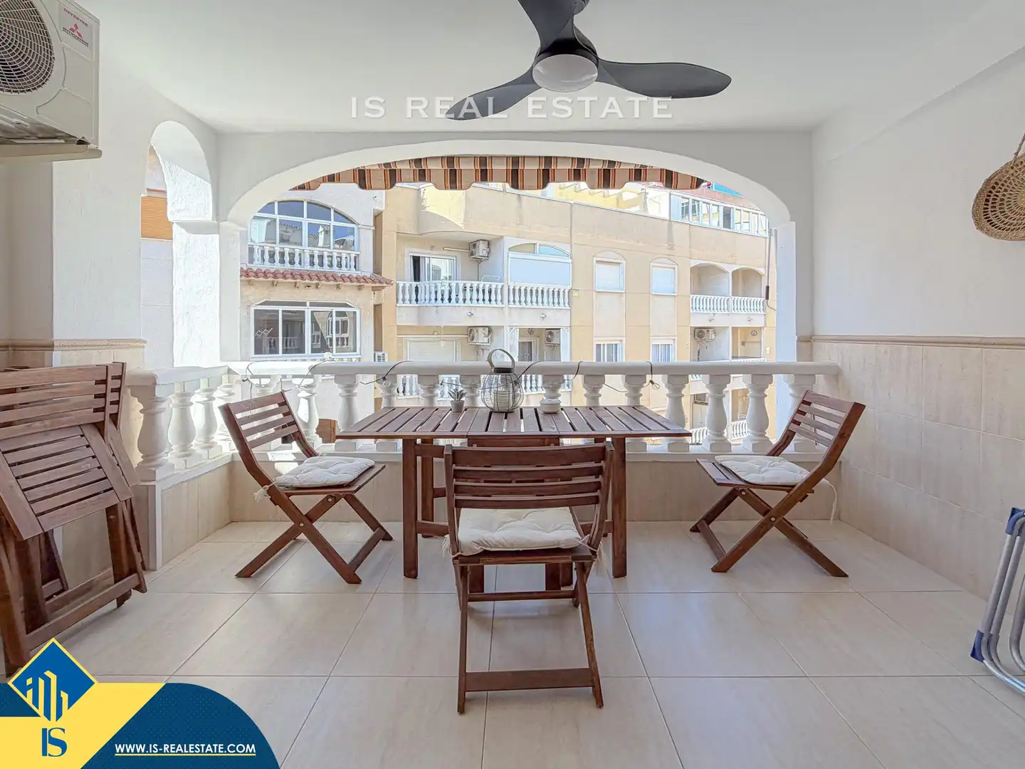 Terrasse von Maisonette zum Verkauf in Torrevieja mit Terrasse, Möbliert und Fernseher