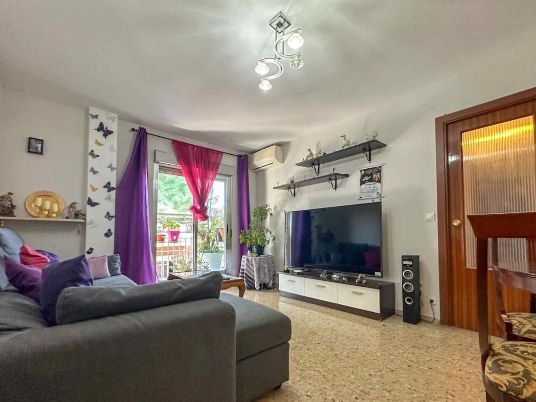 Sala de estar de Piso en venta en  Madrid Capital con Aire acondicionado, Terraza y Trastero