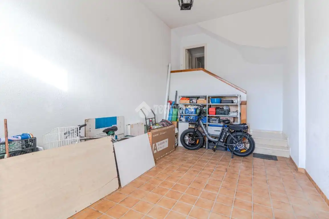 Casa adosada en venta en Motril con Terraza, Trastero y Balcón