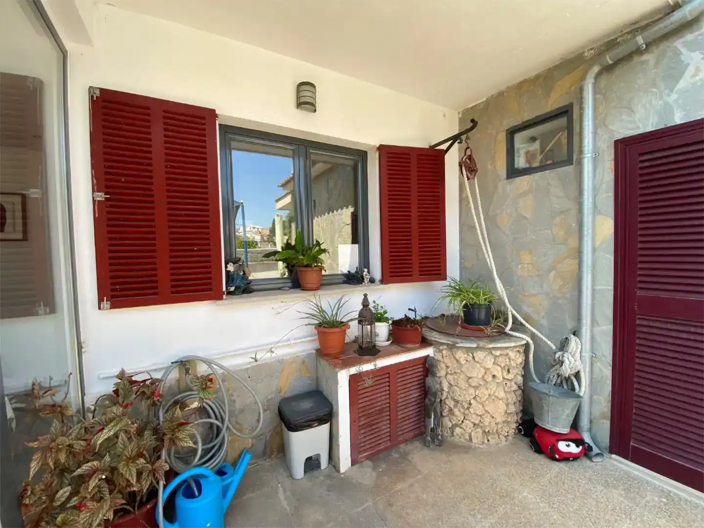 Terrasse von Wohnung zum Verkauf in  Palma de Mallorca mit Klimaanlage, Privatgarten und Abstellraum