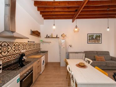 Appartamento con balcone in vendita a Centro