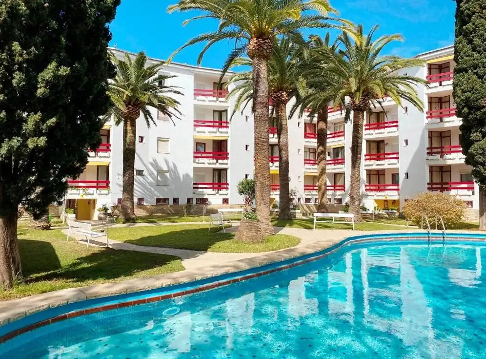 Schwimmbecken von Wohnung zum Verkauf in Salou mit Klimaanlage, Möbliert und Balkon