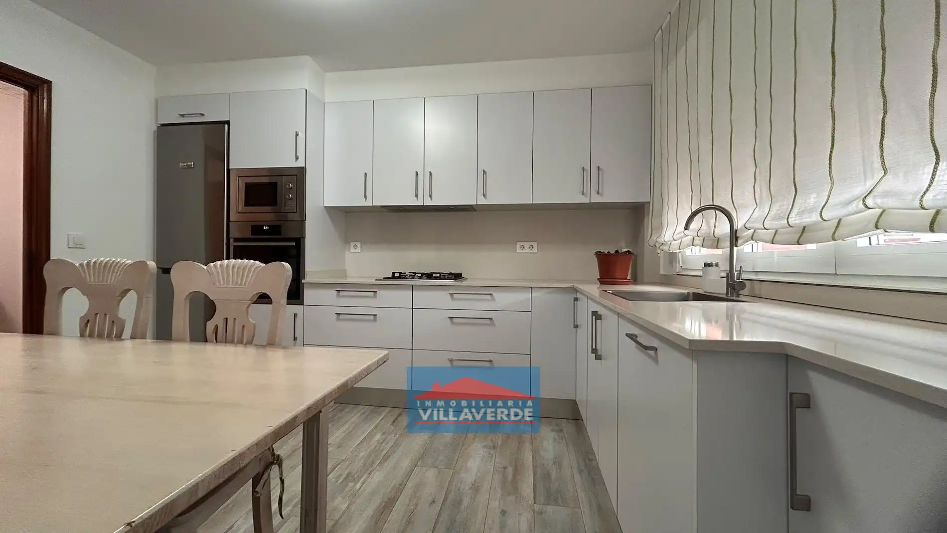 Kitchen of Flat for sale in Cangas   with Heating, Parquet flooring and Storage room