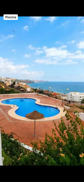Schwimmbecken von Wohnung zur Miete in Fuengirola mit Klimaanlage, Terrasse und Abstellraum