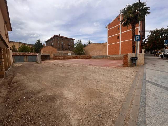 Terreno residencial en Venta en Avenida Escuelas Pías, 13 en Daroca
