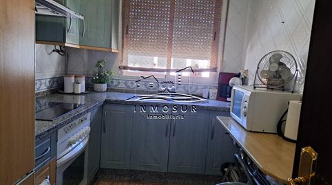Piso en zona calle Cabrillana. Cuenta con recibidor, salóncomedor, cocina, cuarto de baño y tres dormitorios. La vivienda se entre, imatge 5